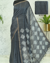 Load image into Gallery viewer, Sara: Matka Silk Saree featured
