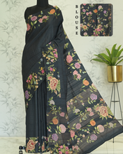 Load image into Gallery viewer, Avni: Zari Check Floral Silk Saree Saree