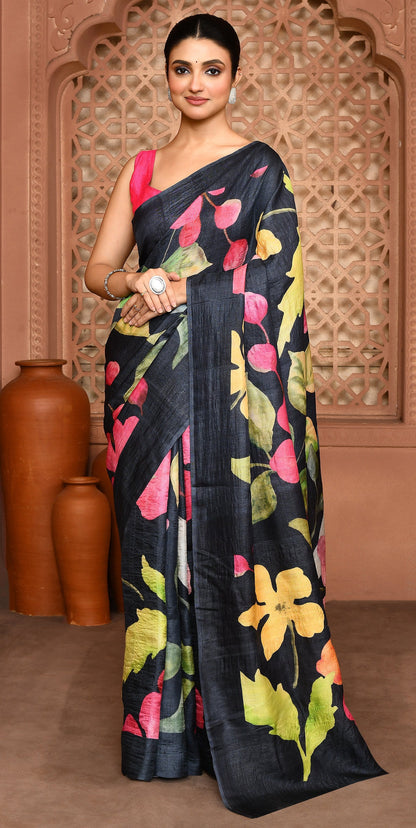 Raatrani Noir Saree