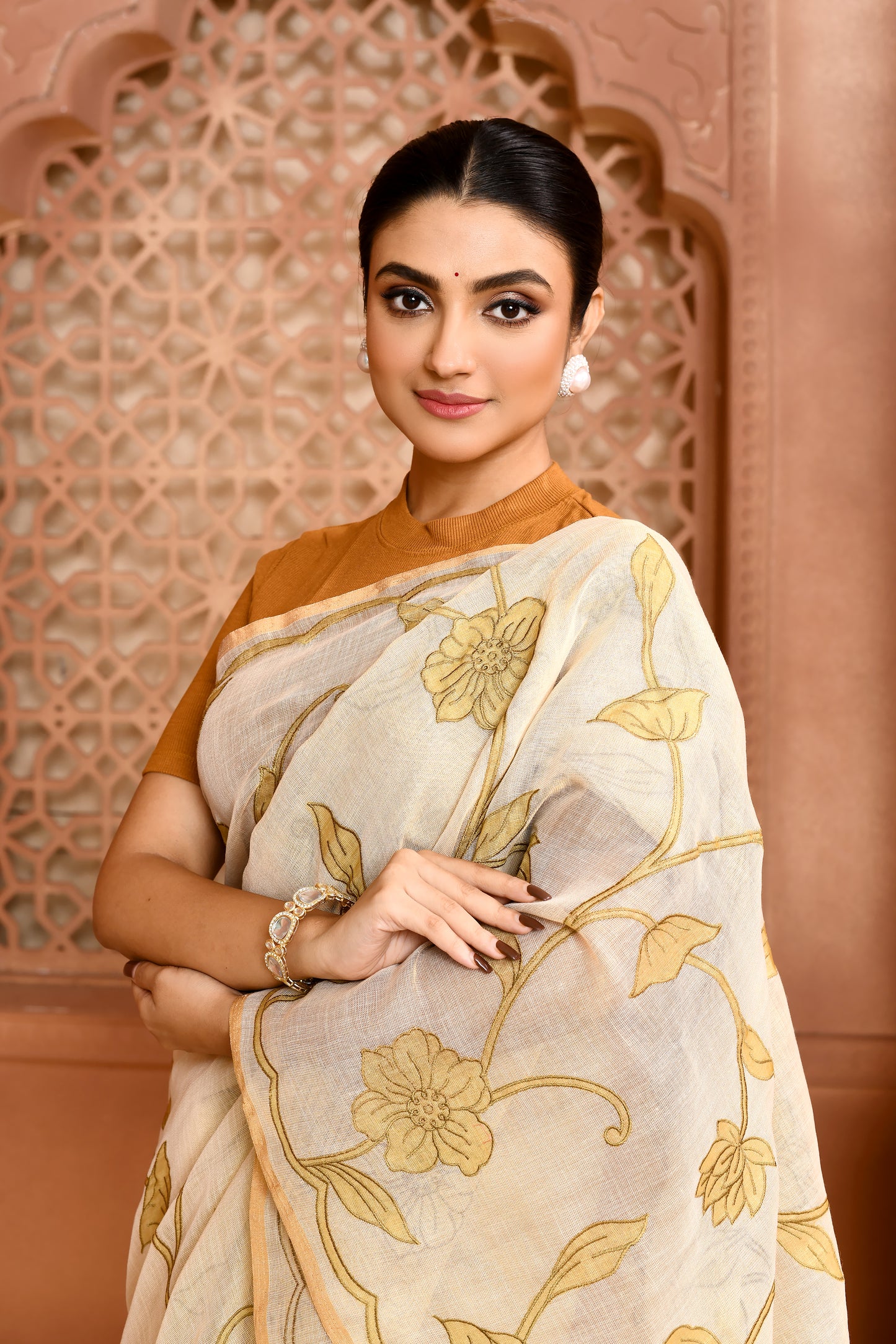 Rose Elegance Linen Shimmer Saree Grape Green Saree featured