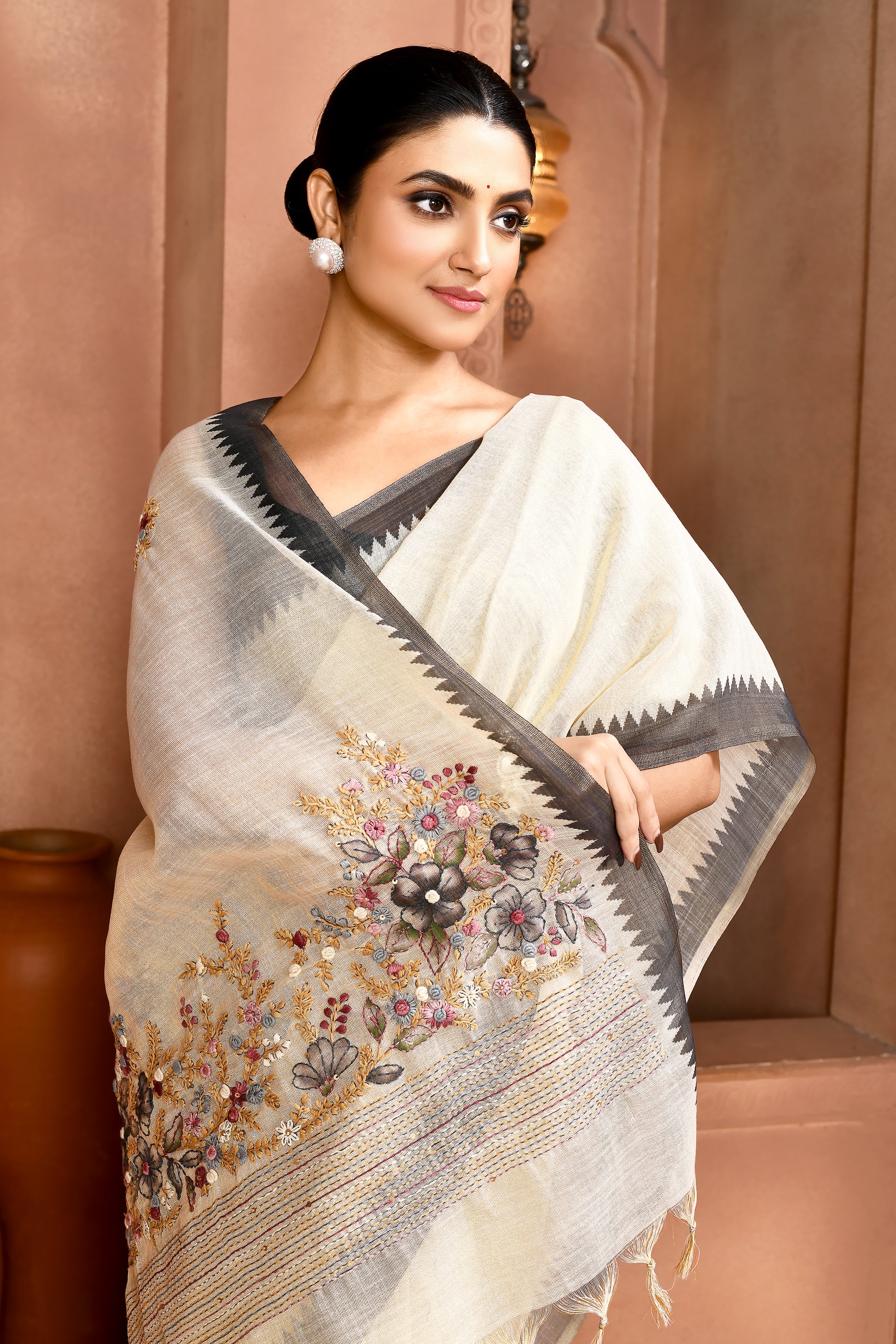 Blossom Linen Shimmer Saree Grey Saree featured