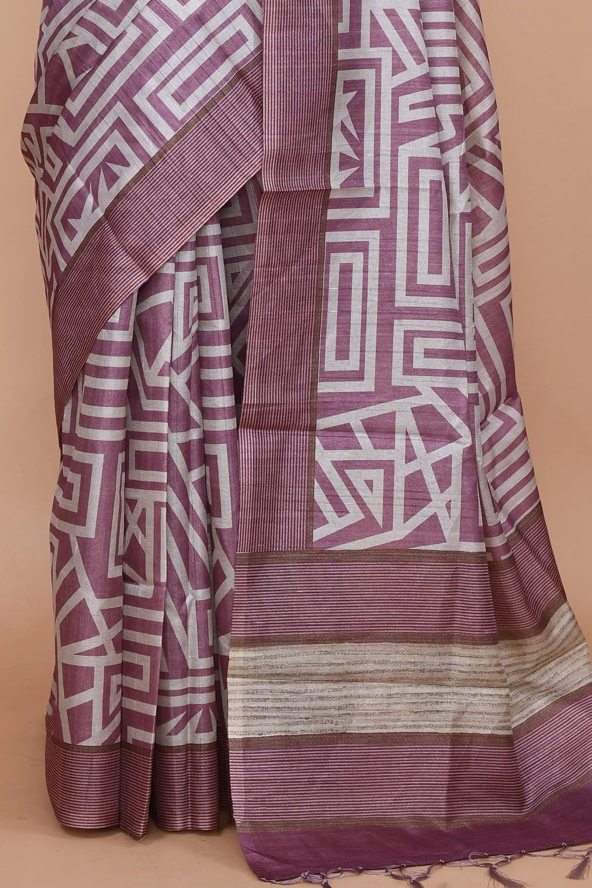 Ojasvi Mauve Purple Saree featured