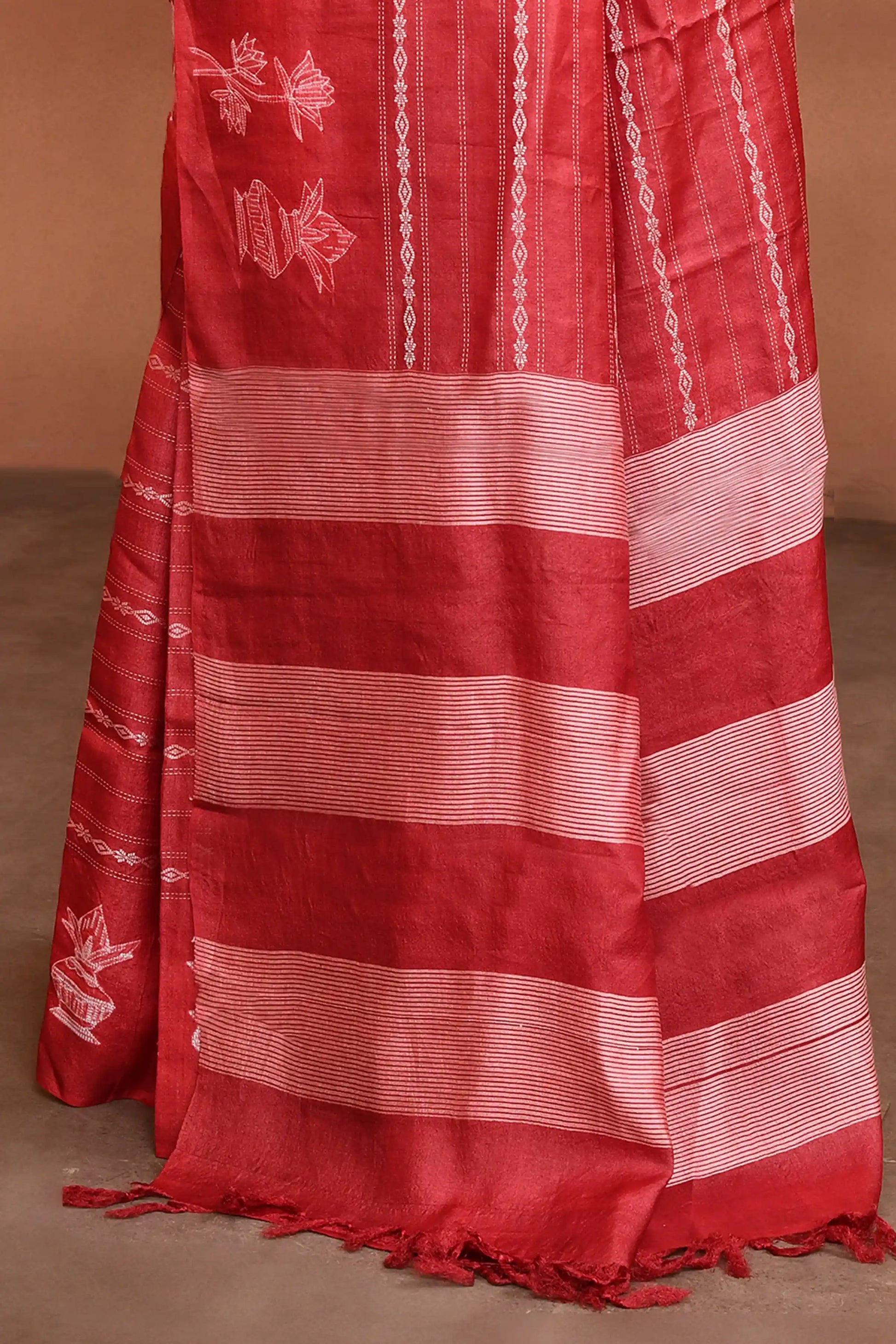 Crimson Ritual Saree featured