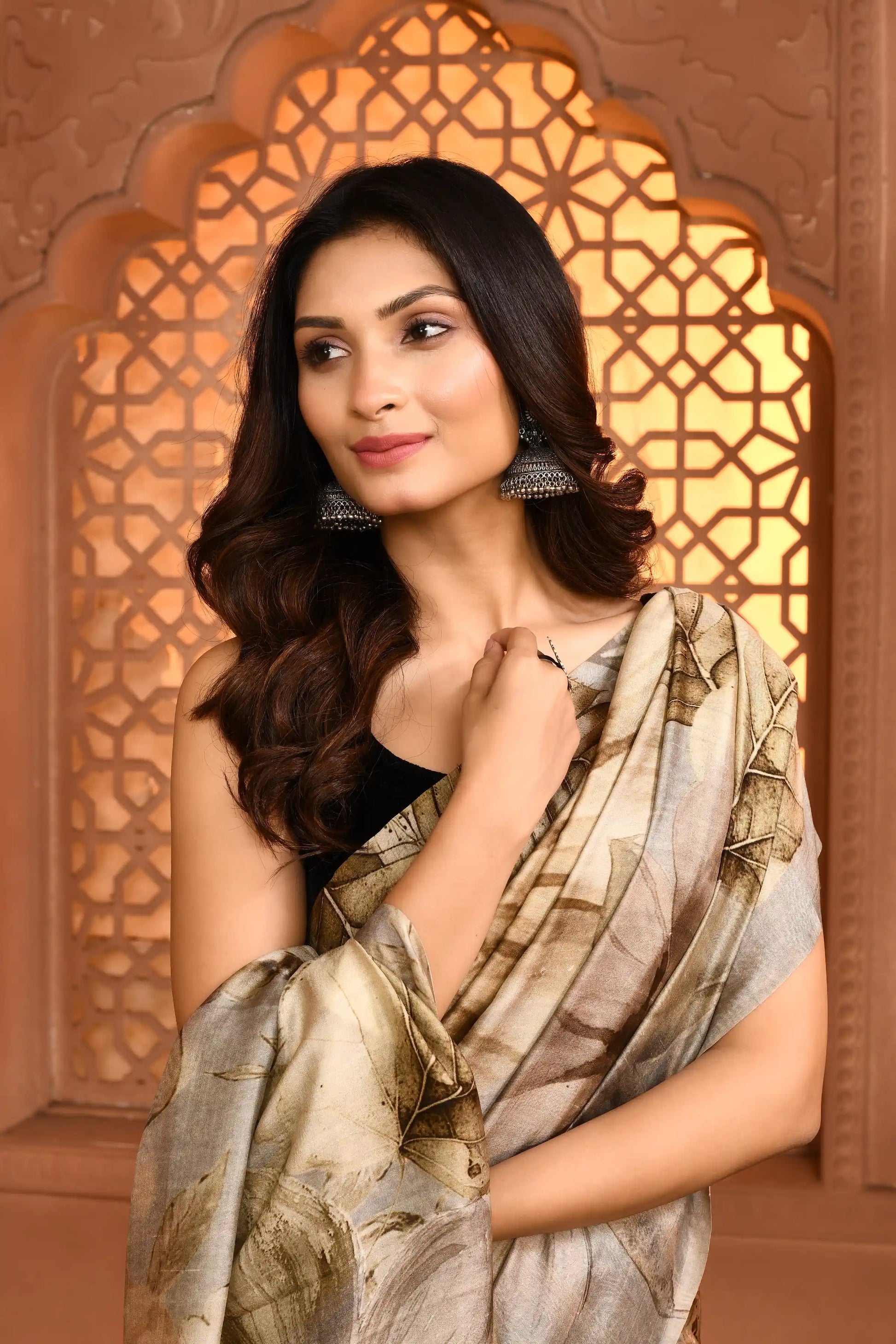 Parna Shadow Slate Gray featured