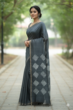 Load image into Gallery viewer, Sara: Matka Silk Saree featured