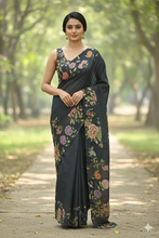 Load image into Gallery viewer, Avni: Zari Check Floral Silk Saree Saree