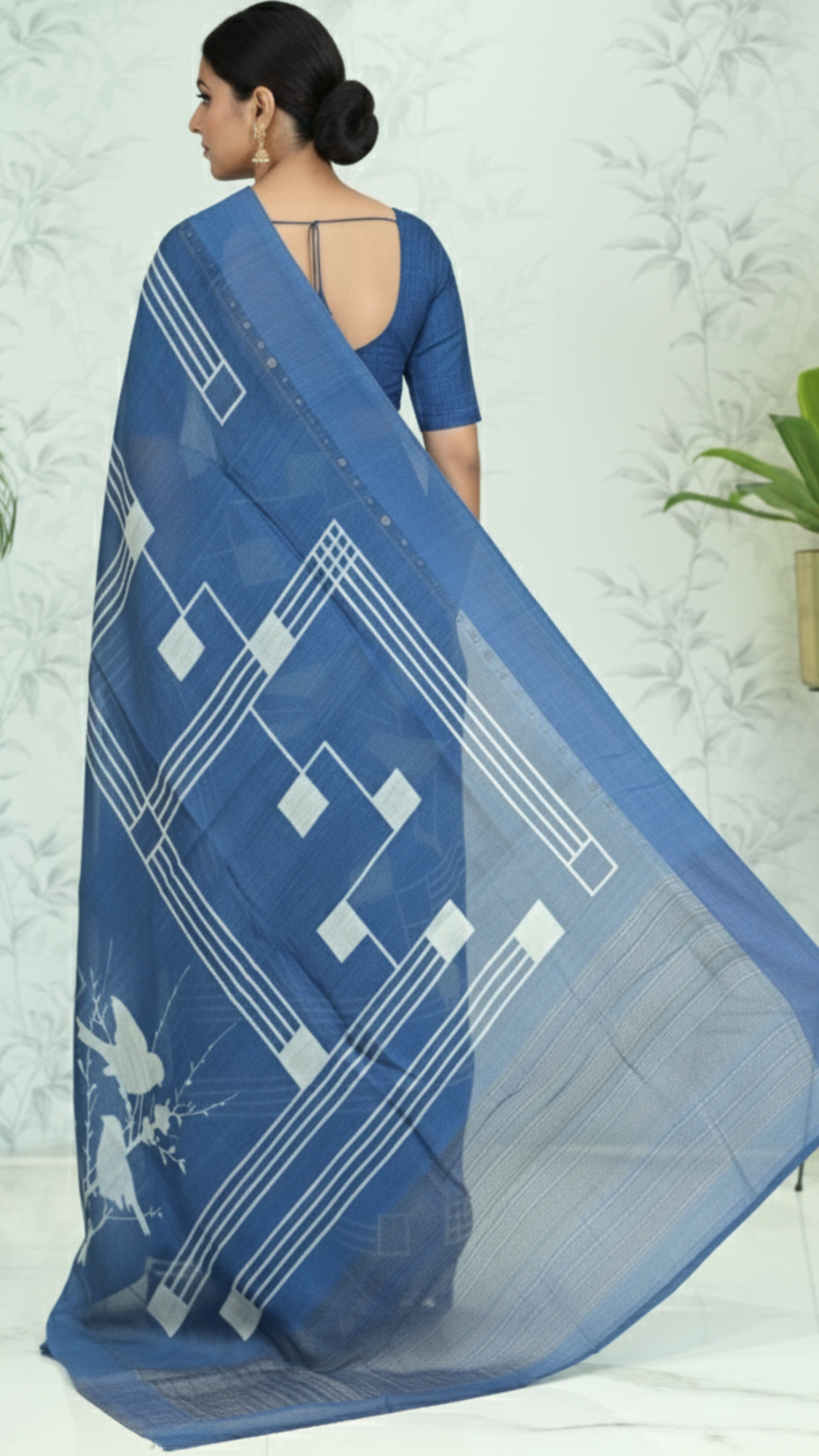 Kashvi Geometric Tussar Silk Saree Zodiac blue featured