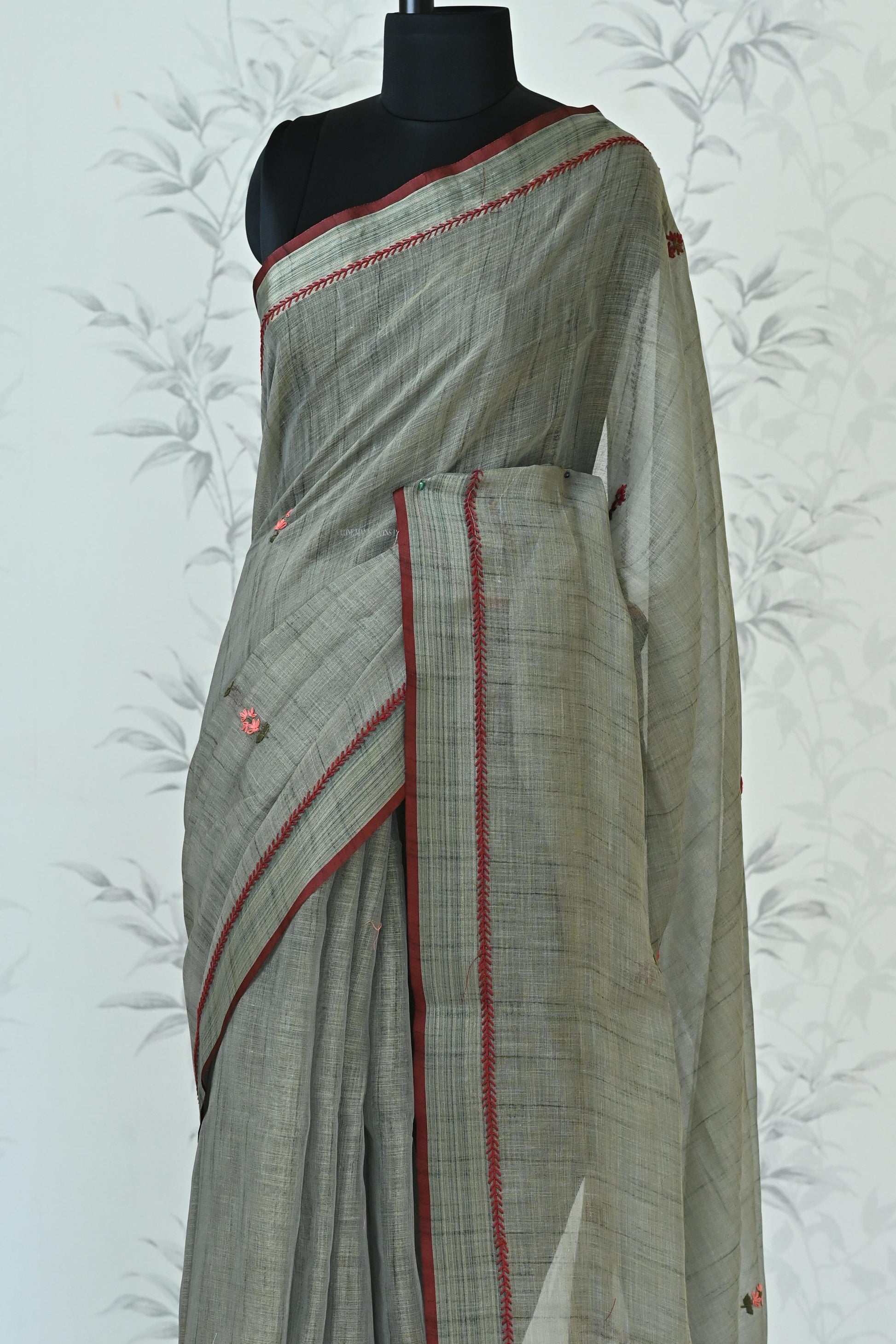 Triveni Linen Tissue saree Mehendi Green Saree featured