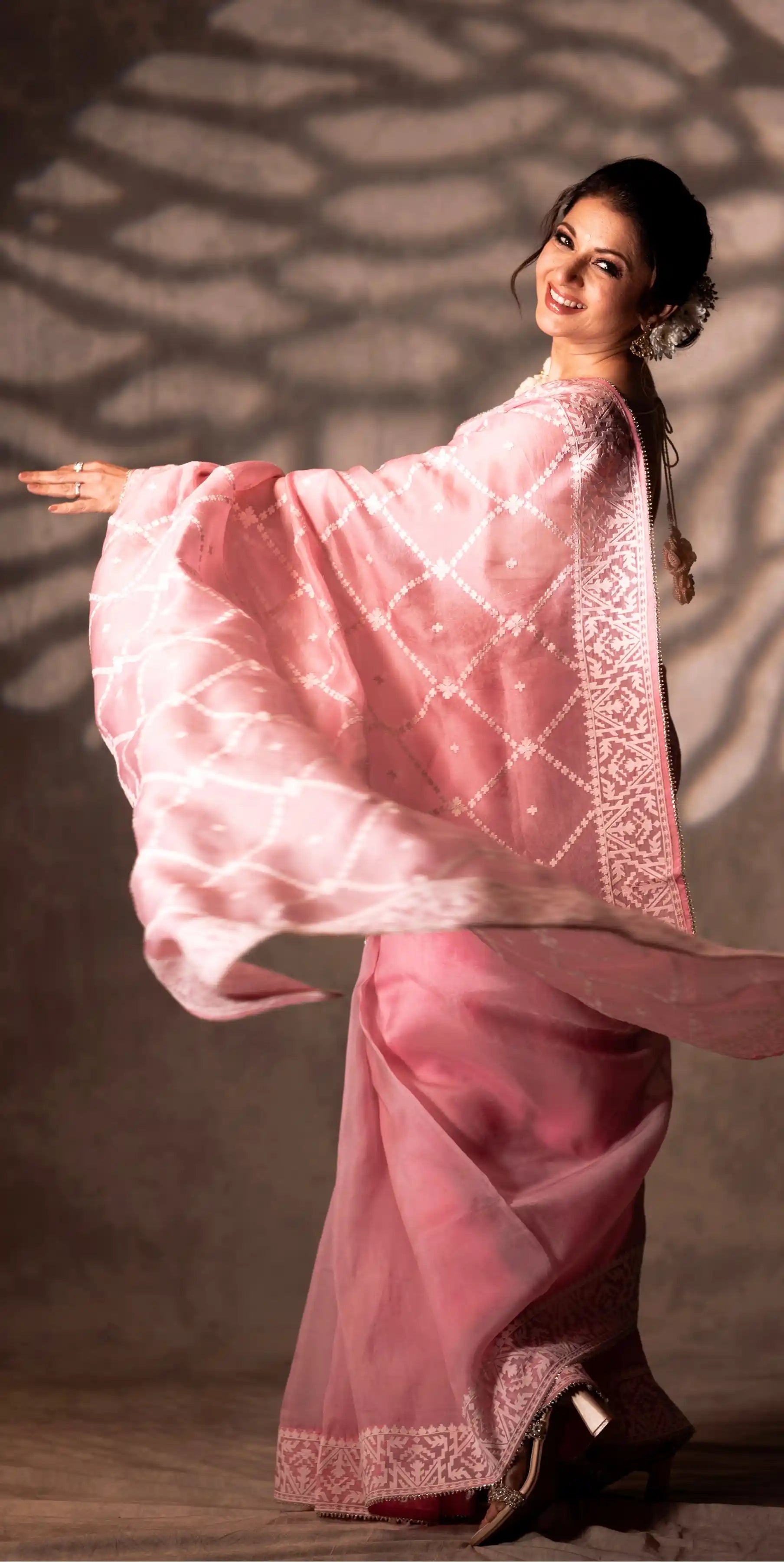 Baby Pink Organza Saree with Thread work Saree featured