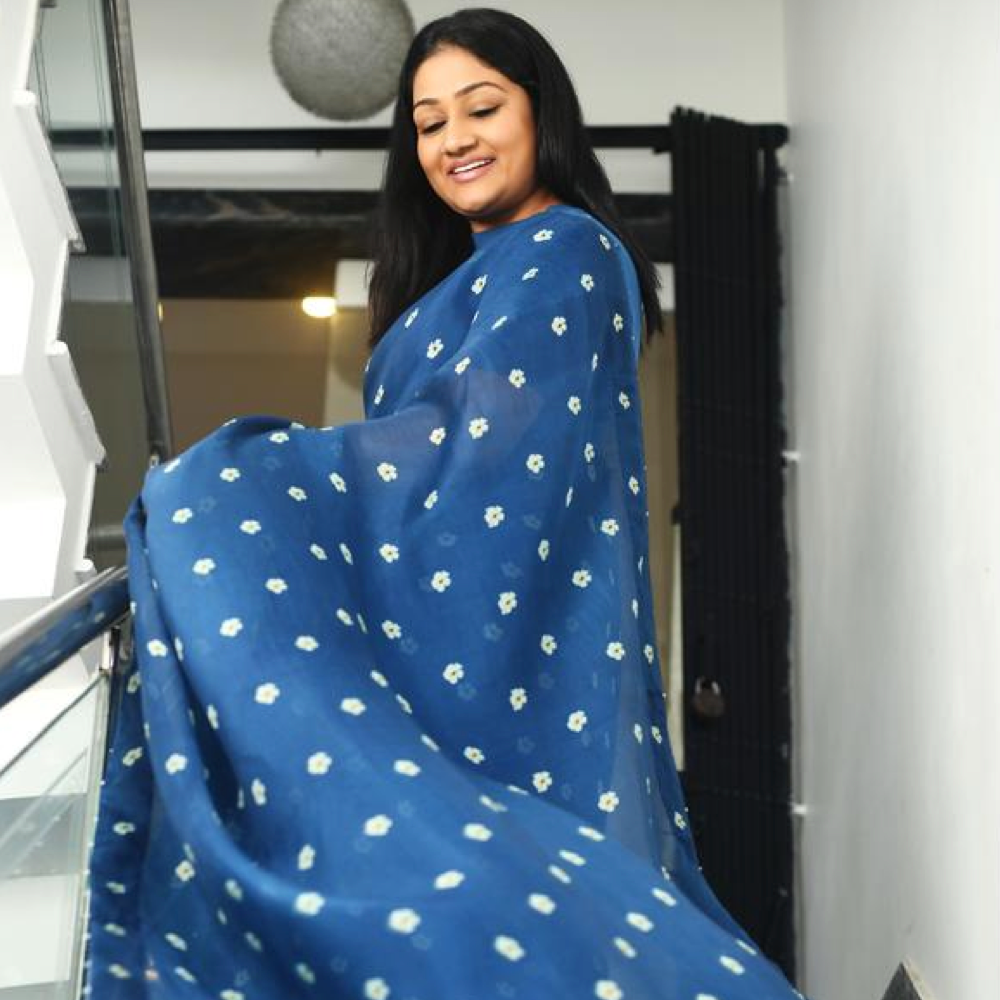 Single pleat saree hacks for beginners | Banarasi saree draping for  beginners - YouTube