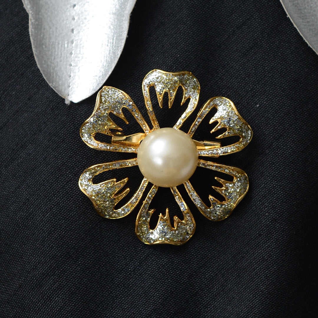 Floral 6 Petal Stone Studded Brooch Brooch