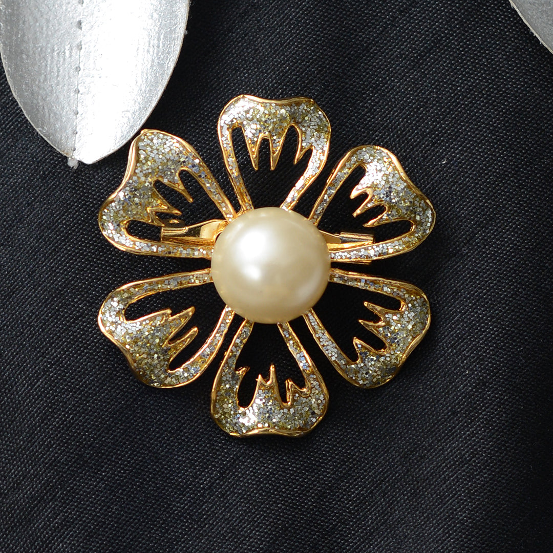 Floral 6 Petal Stone Studded Brooch Brooch