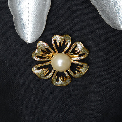Floral 6 Petal Stone Studded Brooch Brooch