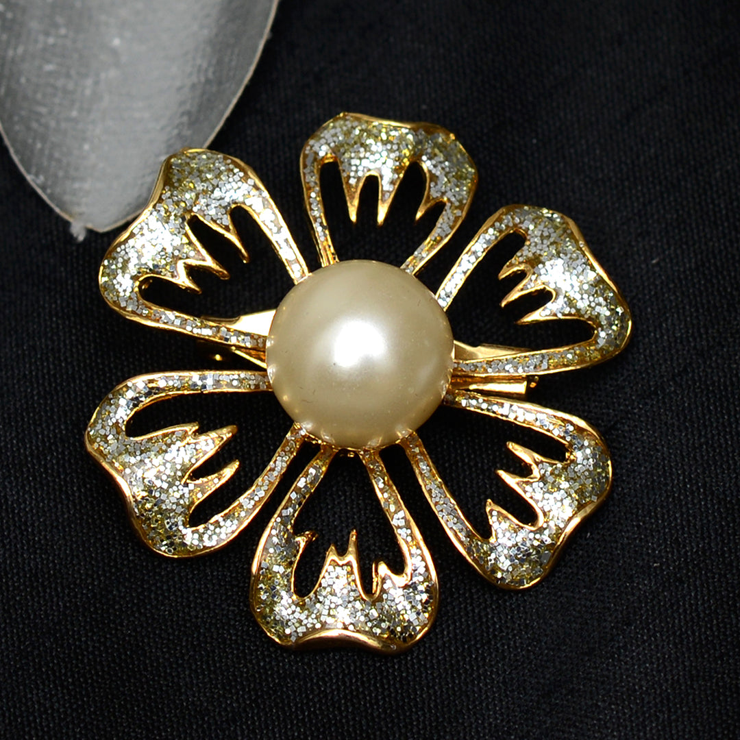 Floral 6 Petal Stone Studded Brooch Brooch