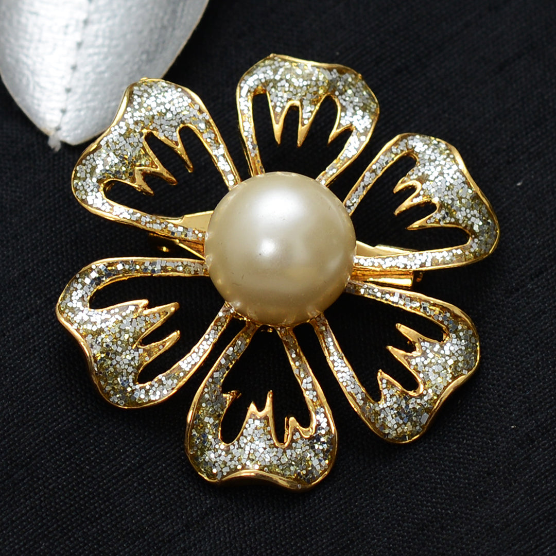 Floral 6 Petal Stone Studded Brooch Brooch