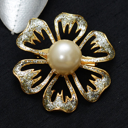 Floral 6 Petal Stone Studded Brooch Brooch
