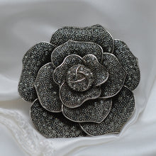 Load image into Gallery viewer, Floral Brooch Brooch