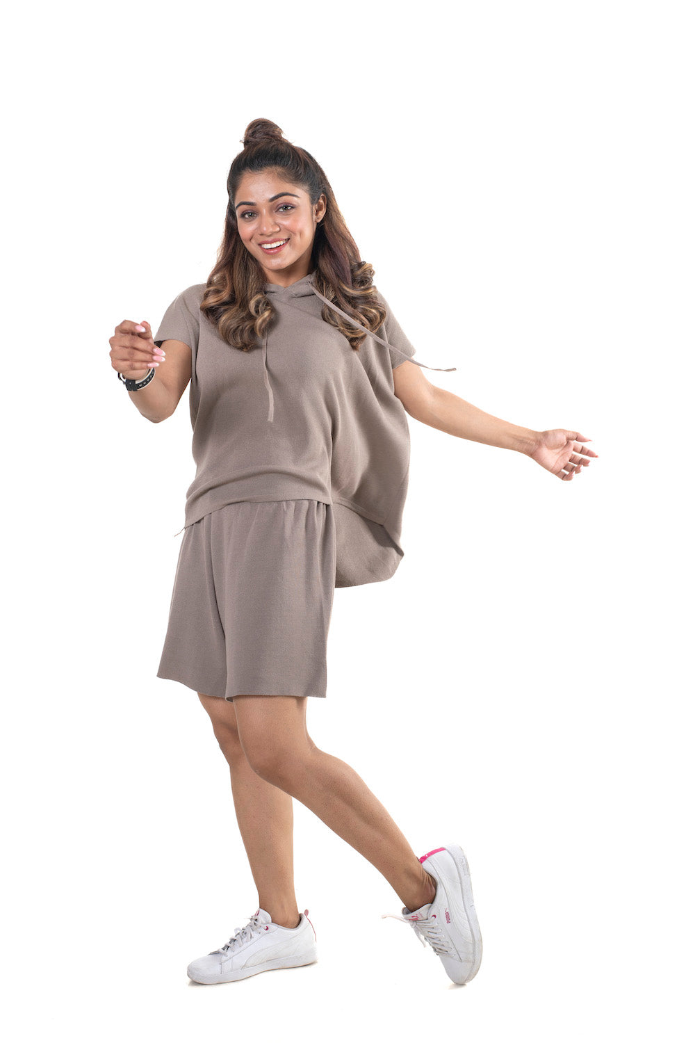 The Ultimate Lesiure Set Light Brown coords featured