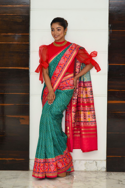 Green Zig- zag pattern Patola Silk Saree Saree