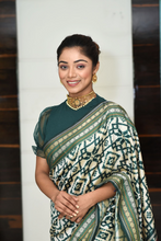 Load image into Gallery viewer, Green patola silk saree with Ikkat Pattern Saree